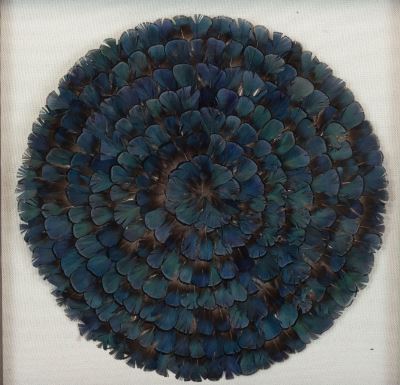 [FHD003--N] Feather Placemat Lady Amherst Bronze Iridescent 16 inch Dia --Natural
