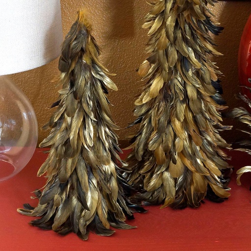 [TRXHBG16--BL-GO] Rooster Gilded Metallic Gold Feather Tree 16 inch --Black/Gold Gilded